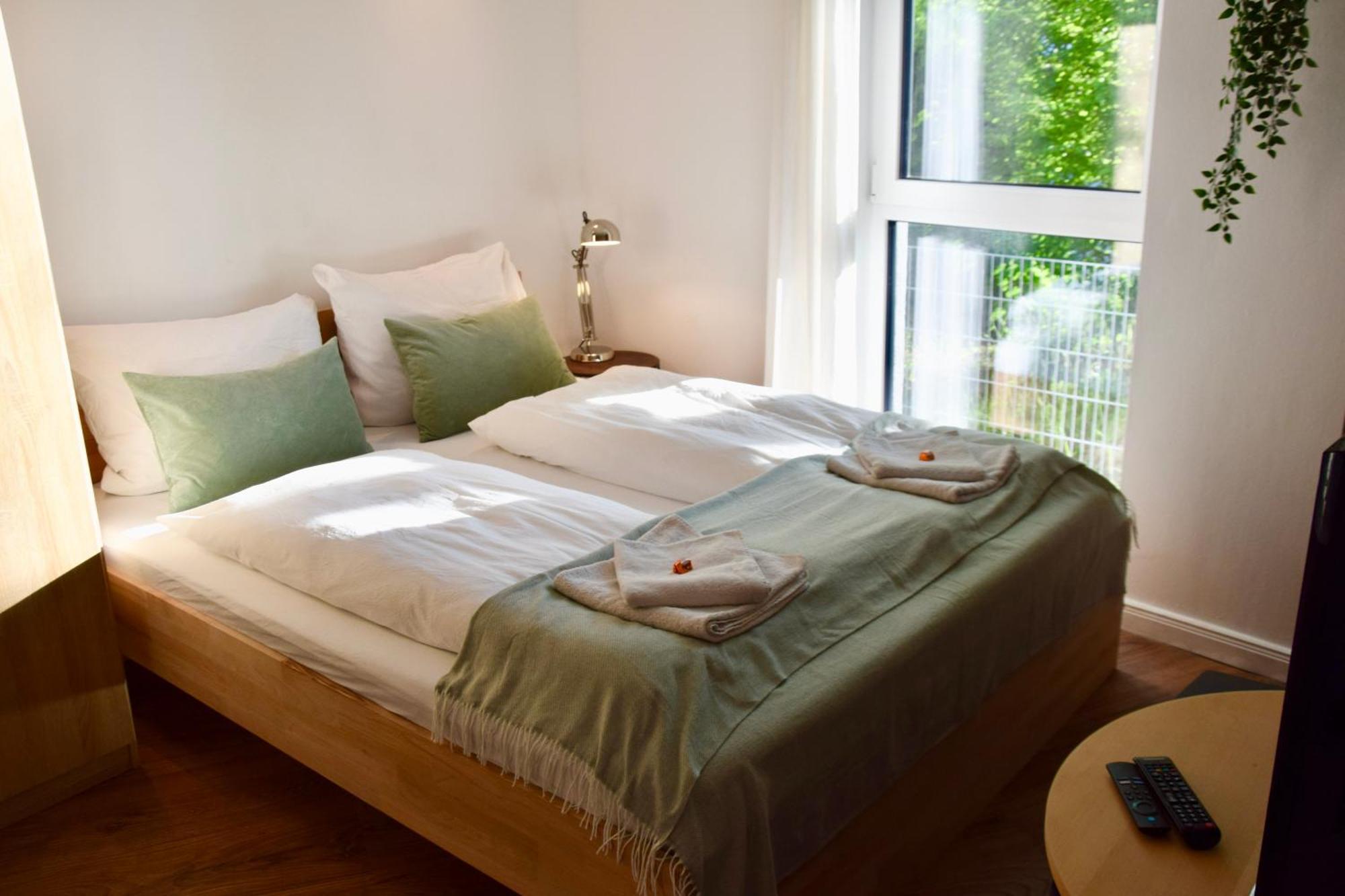 Stilvolle Wohnung Mit Balkon & Parkplatz Росток Екстер'єр фото