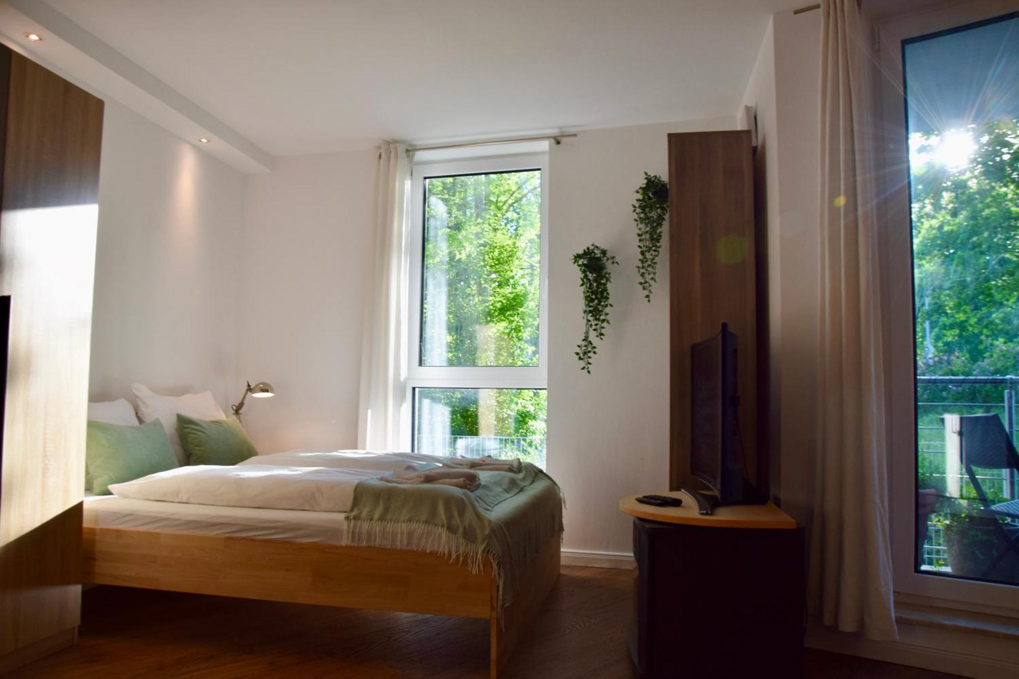 Stilvolle Wohnung Mit Balkon & Parkplatz Росток Екстер'єр фото